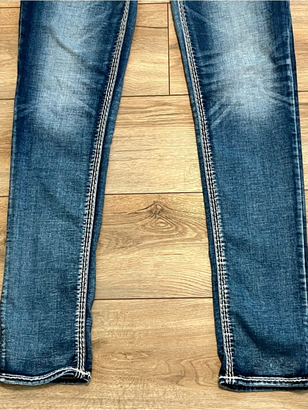Rock Revival Janelle Skinny Jeans SZ 32 Blue Denim Thick Stitch Rhinestone - Picture 3 of 16